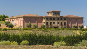 Fachada bodega Aylés